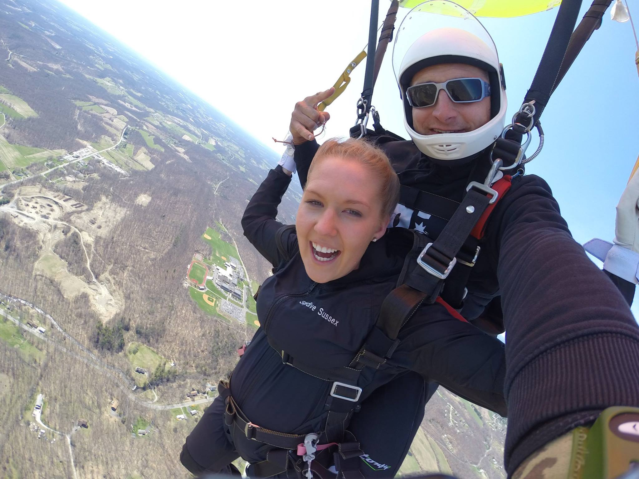 camerafistbump960x720 Tandem freefall over New York area